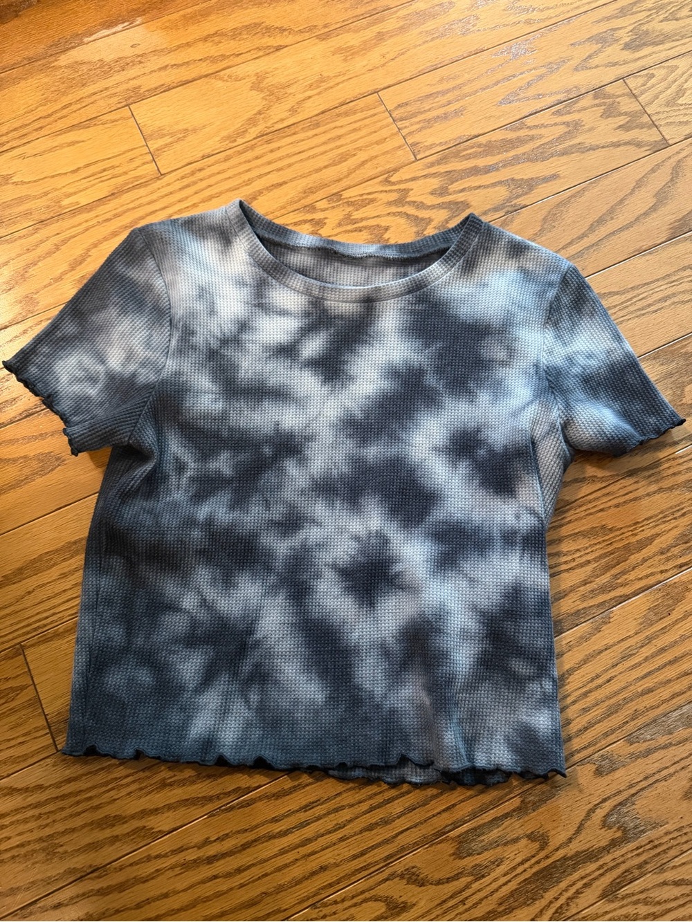 Tie-Dye Waffle Knit Crop Tee, black/grey the dye